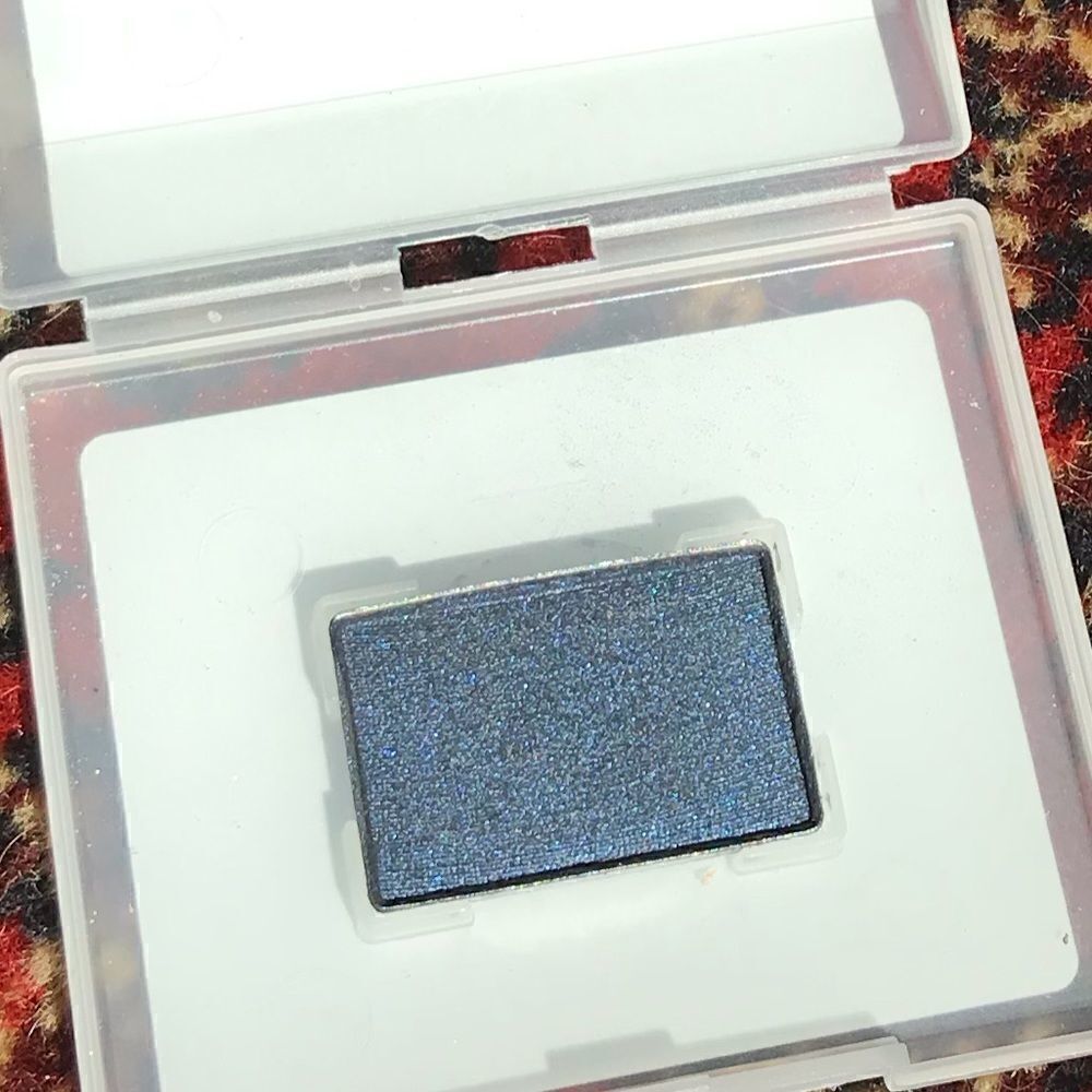 (New) Mary Kay “starry night” shadow - Picture 4 of 4